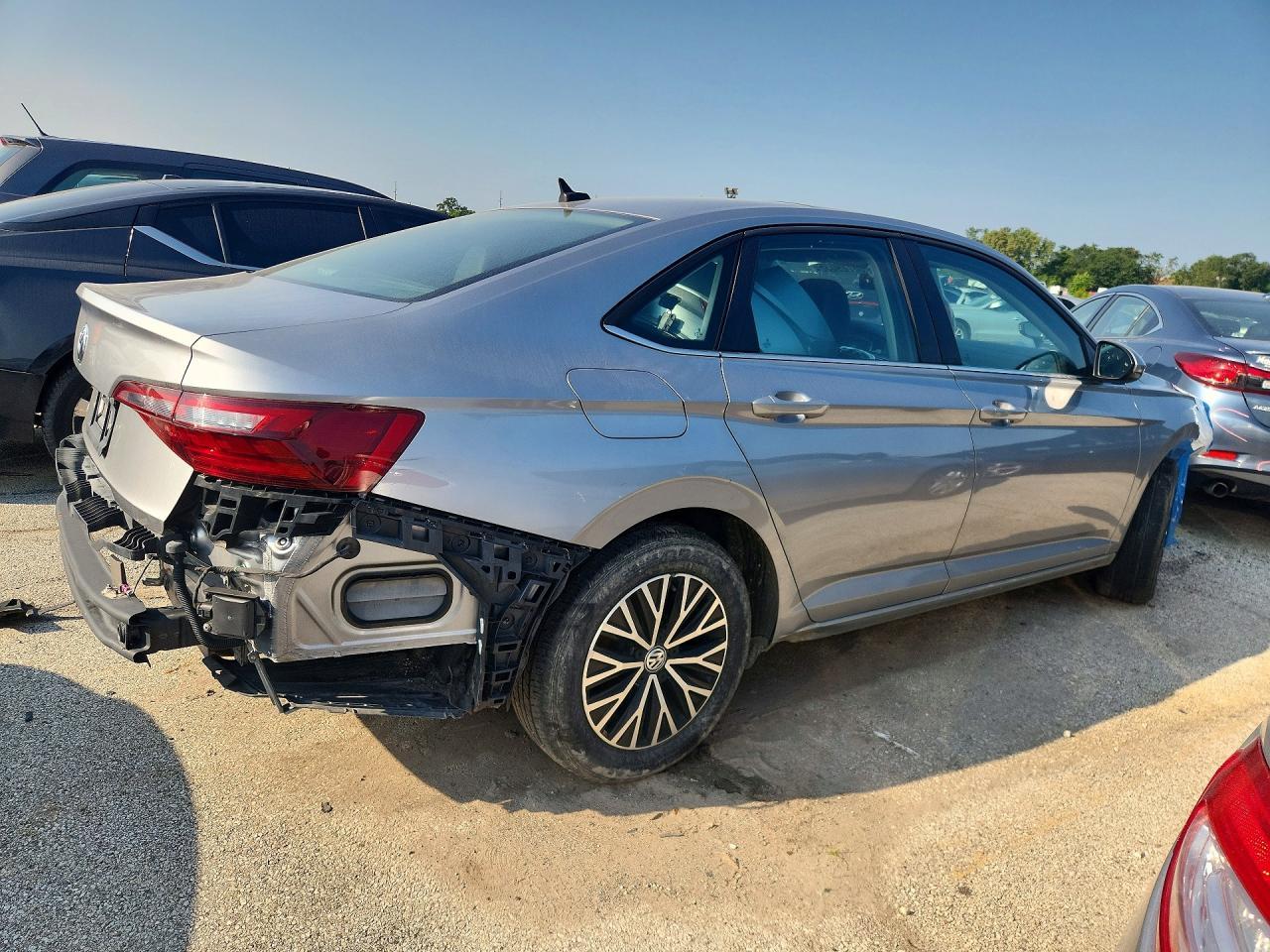 2021 Volkswagen Jetta S - Фото 3