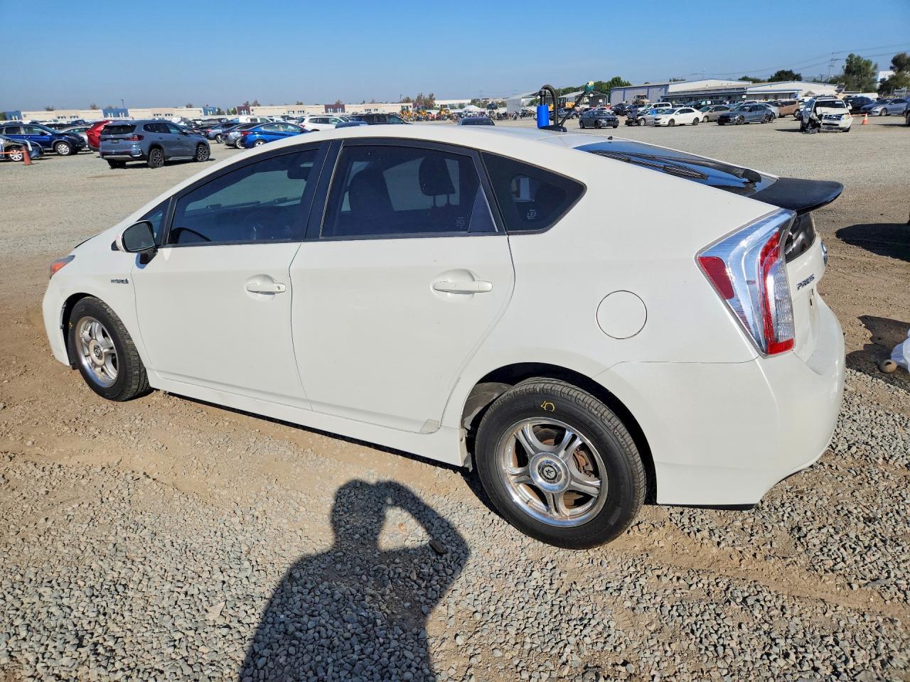 2013 Toyota Prius Three - Image 2