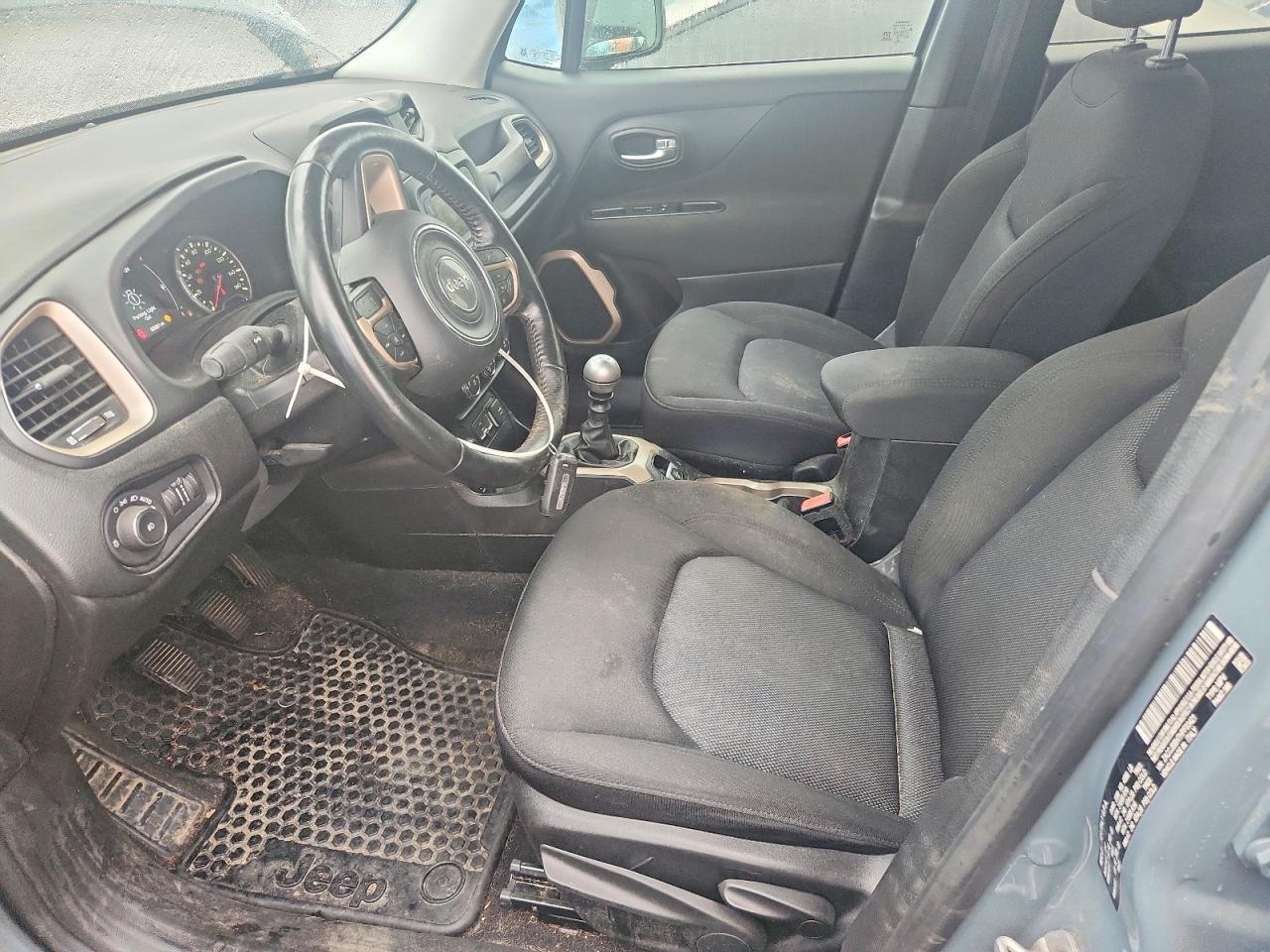 2017 Jeep Renegade Latitude - Image 7
