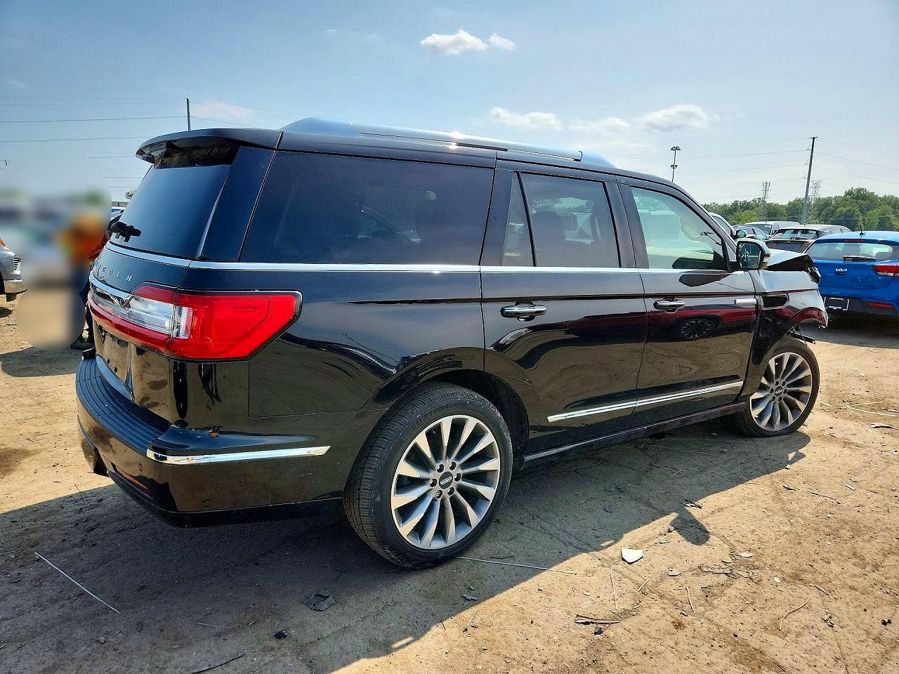 2020 Lincoln Navigator Reserve - Фото 3