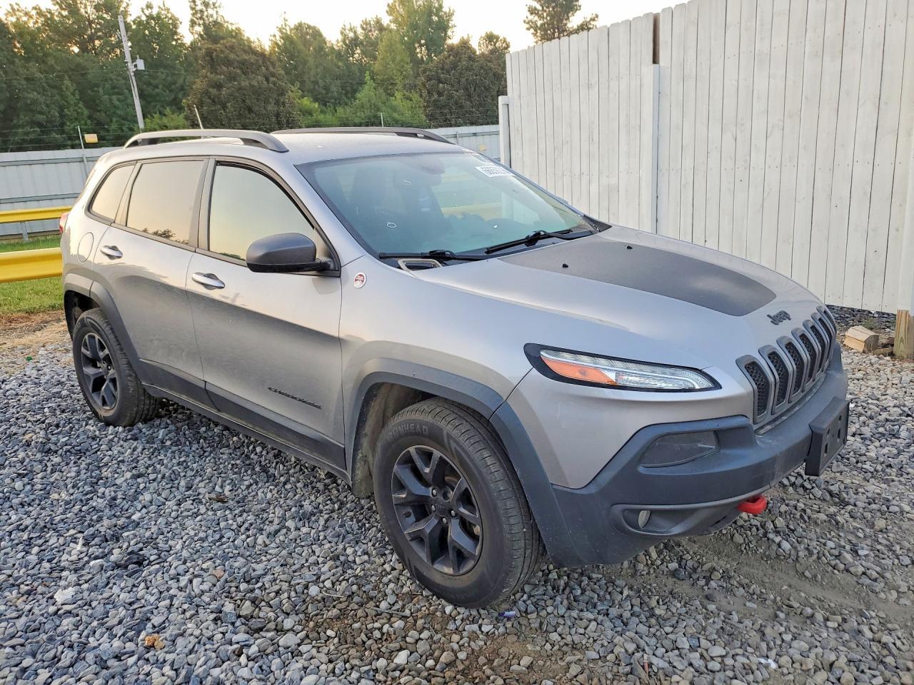 2016 Jeep Cherokee Trailhawk - Фото 4