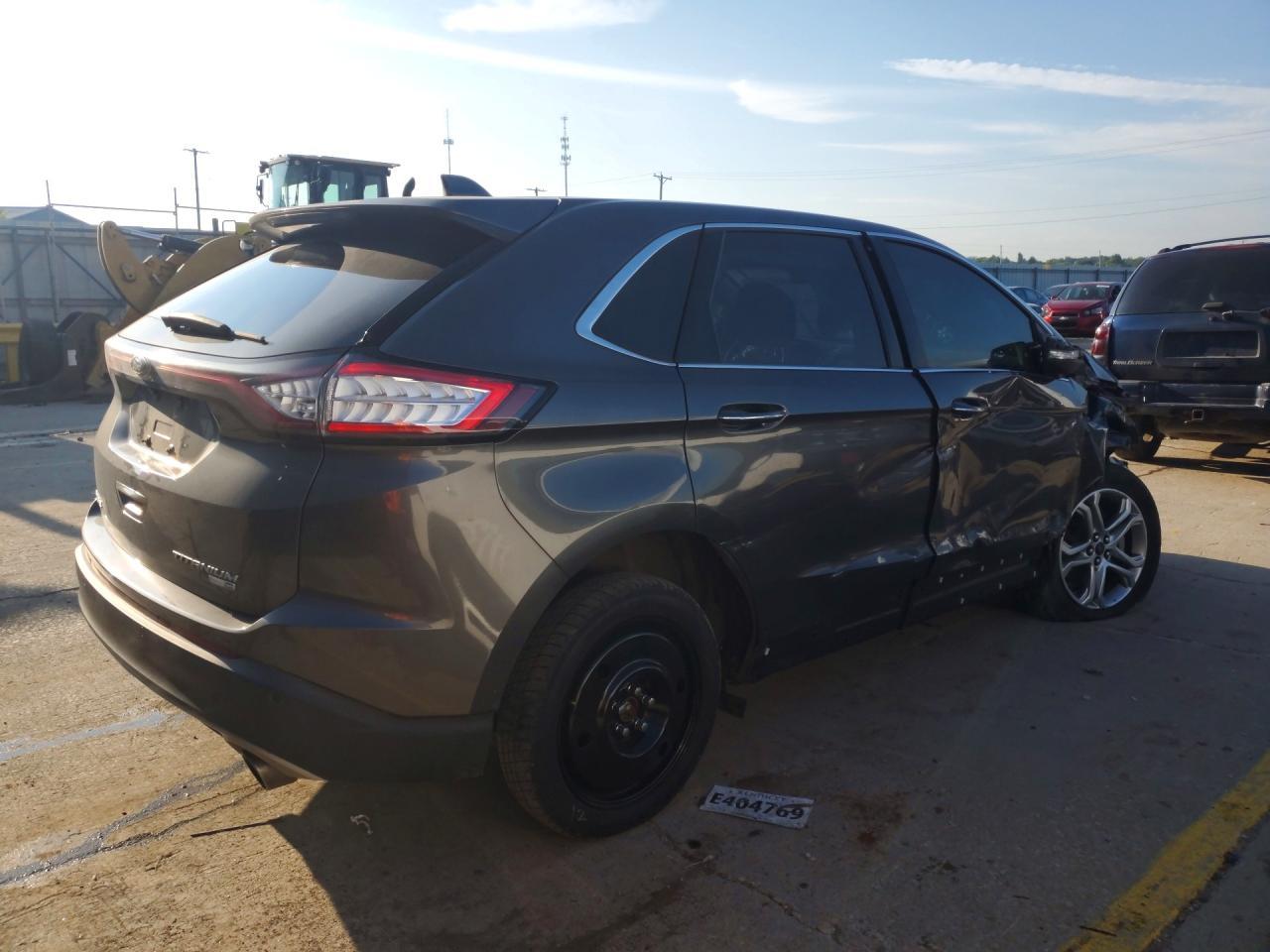2017 Ford Edge Titanium - Image 3