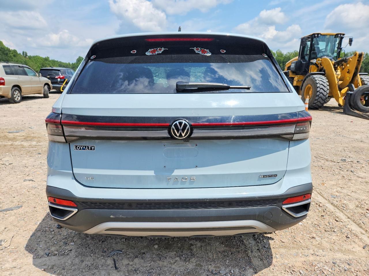 2025 Volkswagen Taos Se - Фото 6