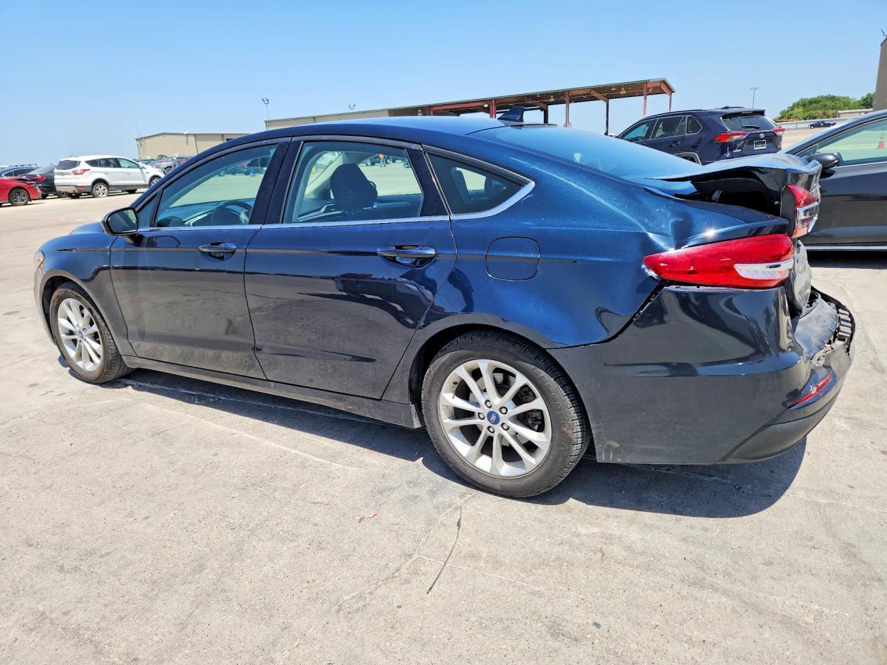 2020 Ford Fusion Se - Image 2