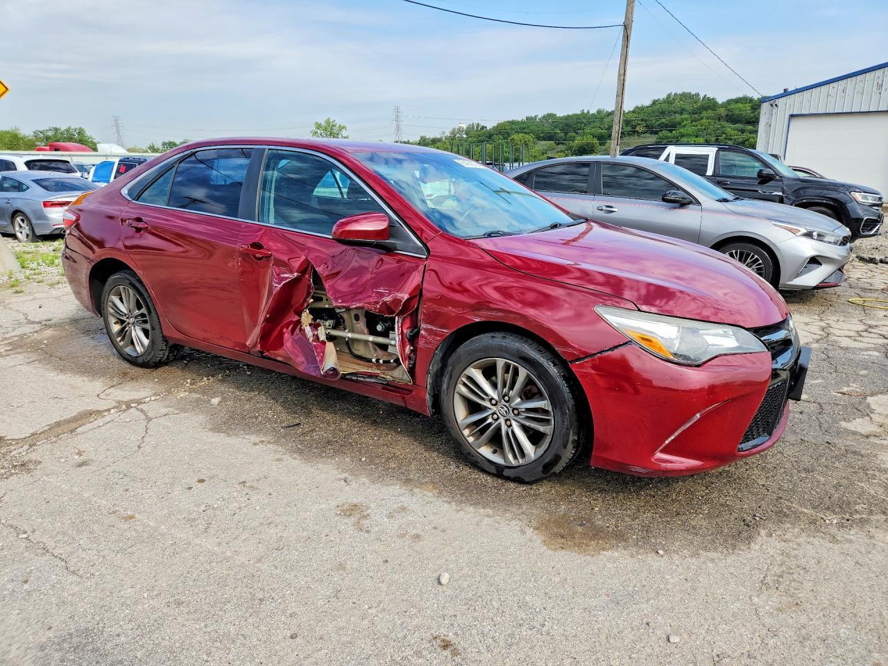 2015 Toyota Camry Se - Фото 4