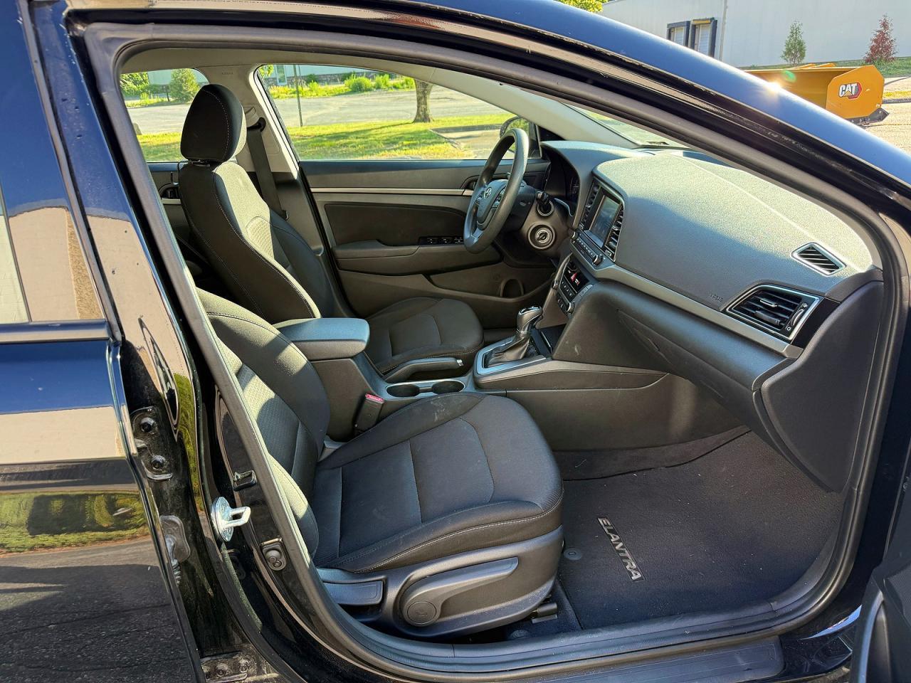 2018 Hyundai Elantra Sel - Image 5