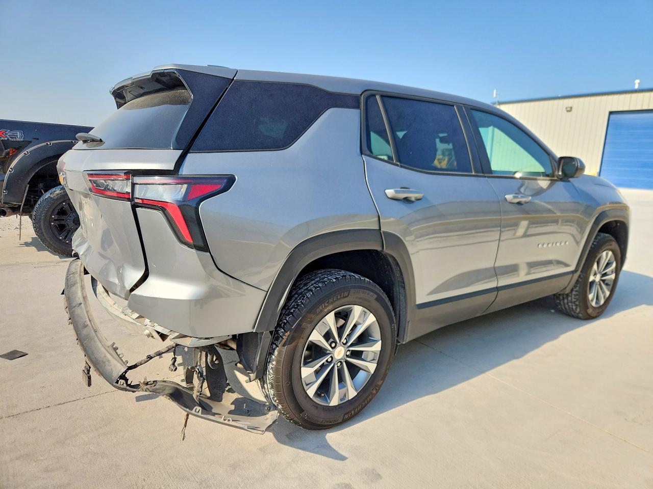2025 Chevrolet Equinox Lt - Image 3