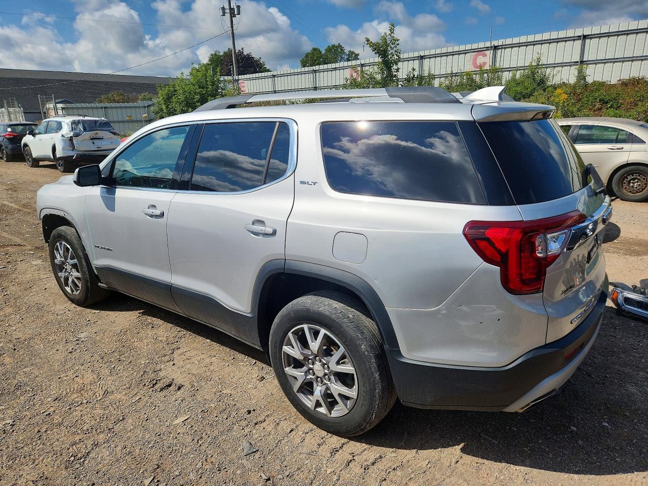 2020 GMC Acadia Slt - Фото 2