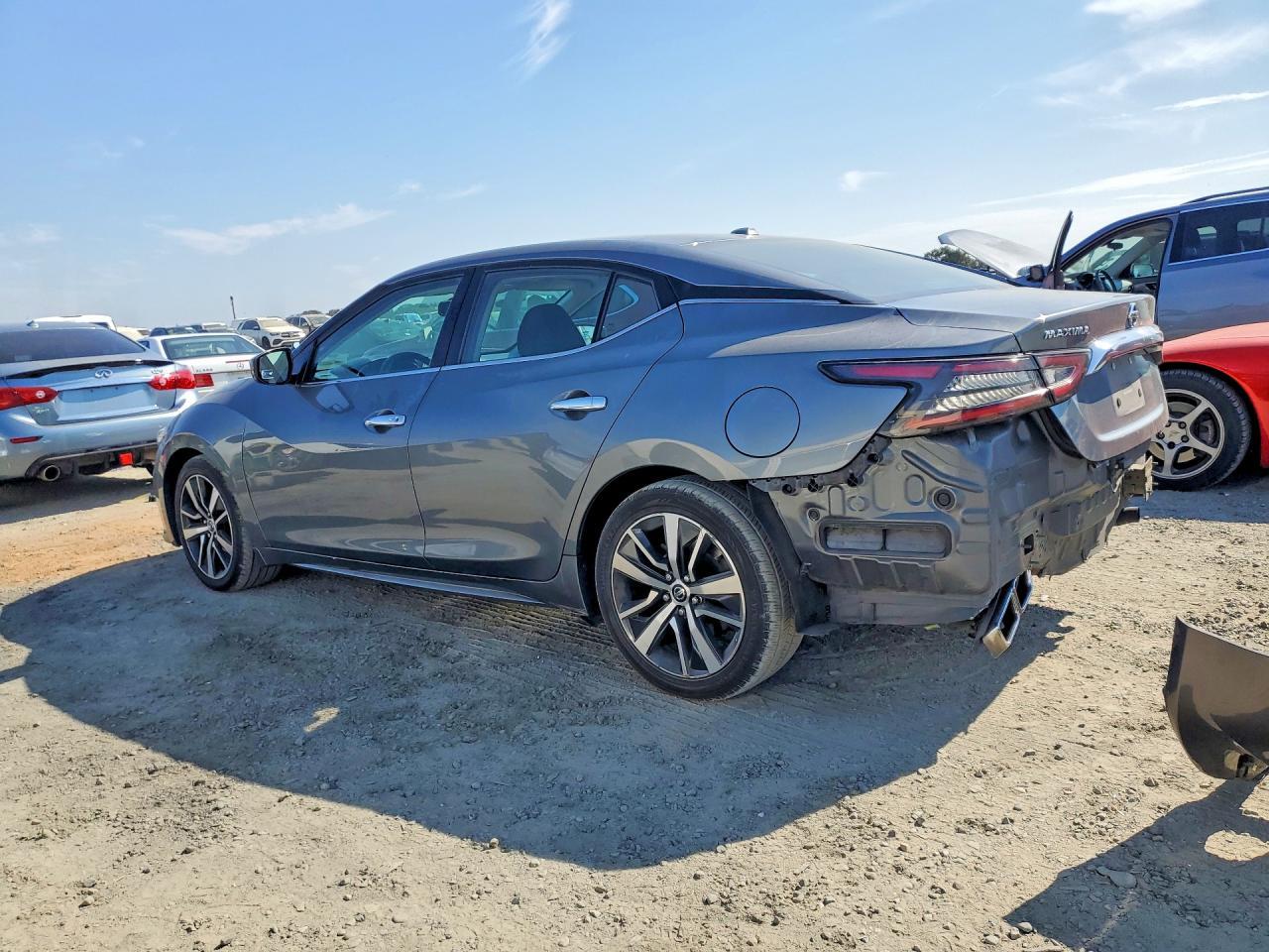 2019 Nissan Maxima 3.5 S - Image 2