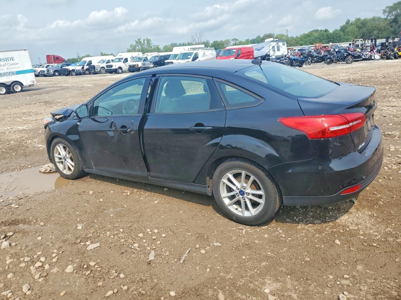 2016 Ford Focus Se - Фото 2
