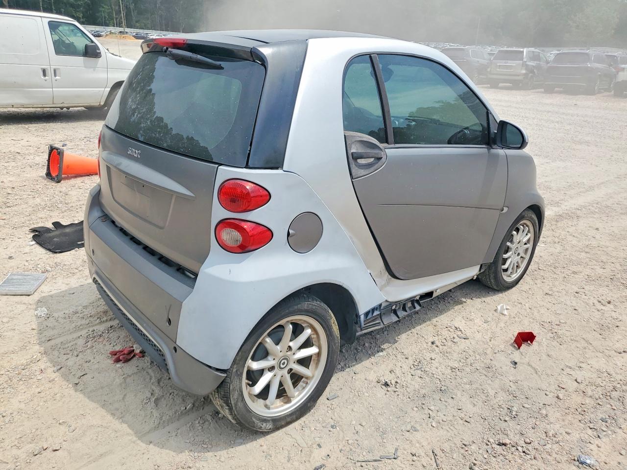 2013 Smart Fortwo Pure - Фото 3
