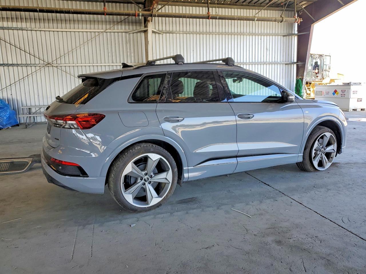 2025 Audi Q4 E-Tron Premium Plus - Фото 3