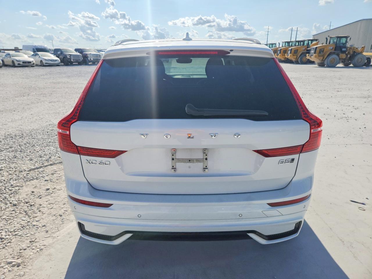 2023 Volvo Xc60 Ultimate - Image 6