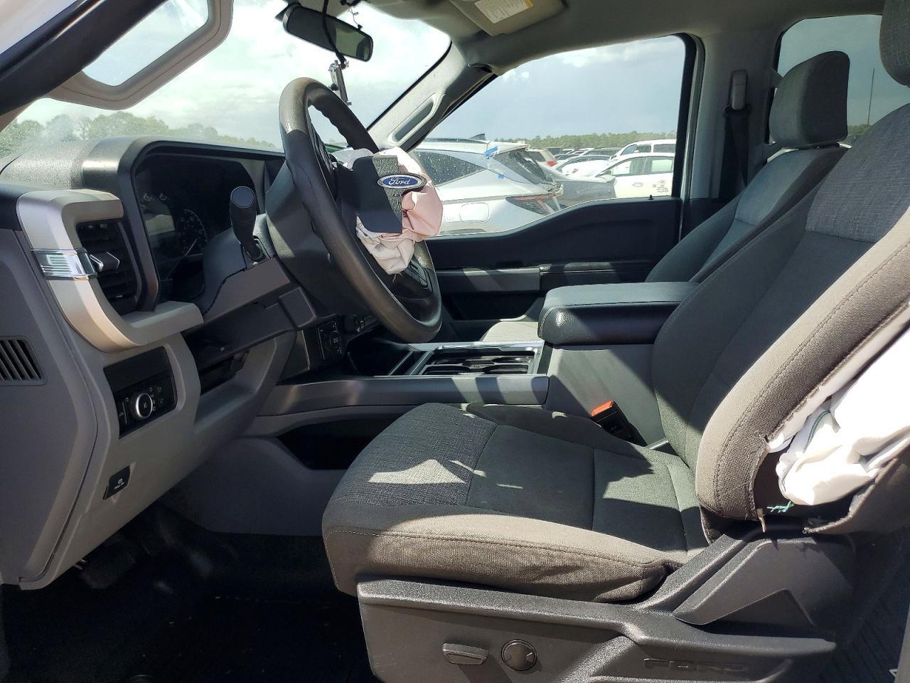 2025 Ford F350 Super Duty - Фото 7
