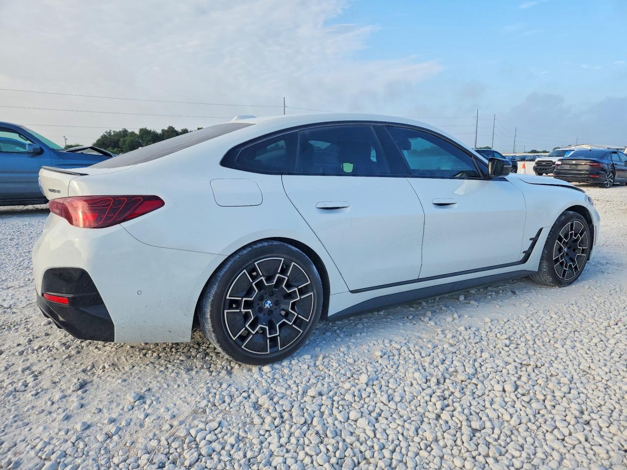 2025 BMW I4 Edrive 40 - Фото 3