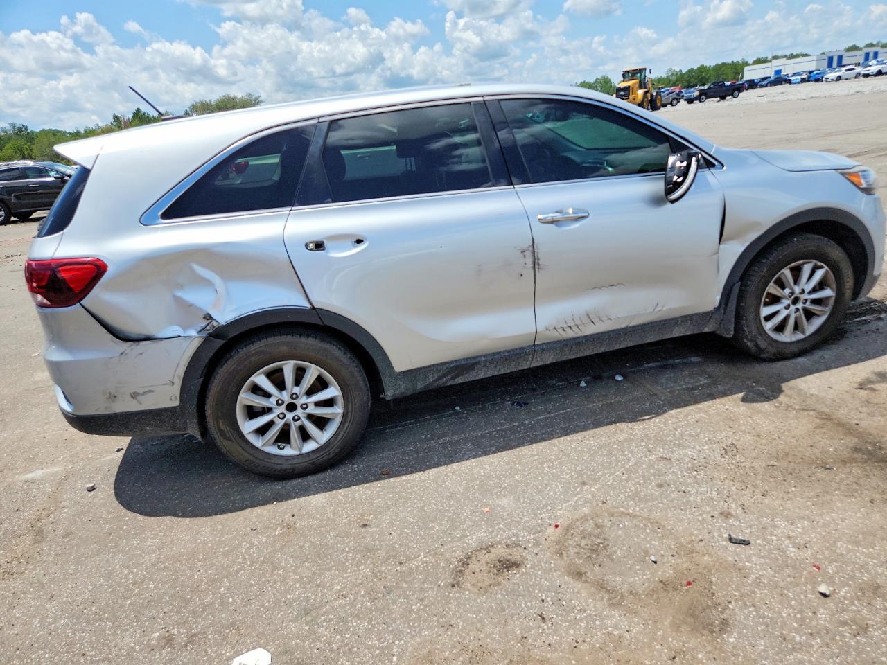 2019 Kia Sorento L - Фото 3