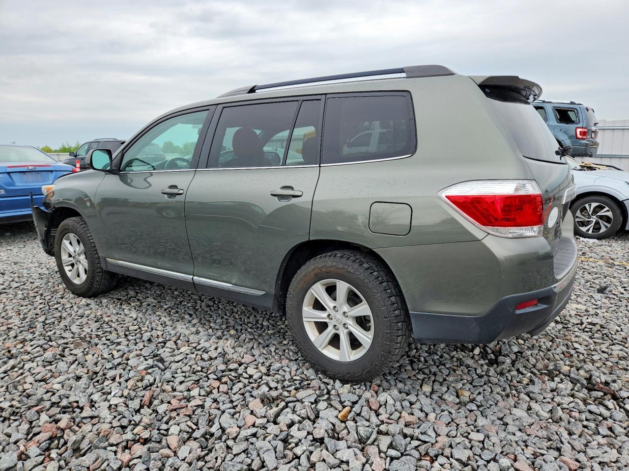 2011 Toyota Highlander Se - Image 2