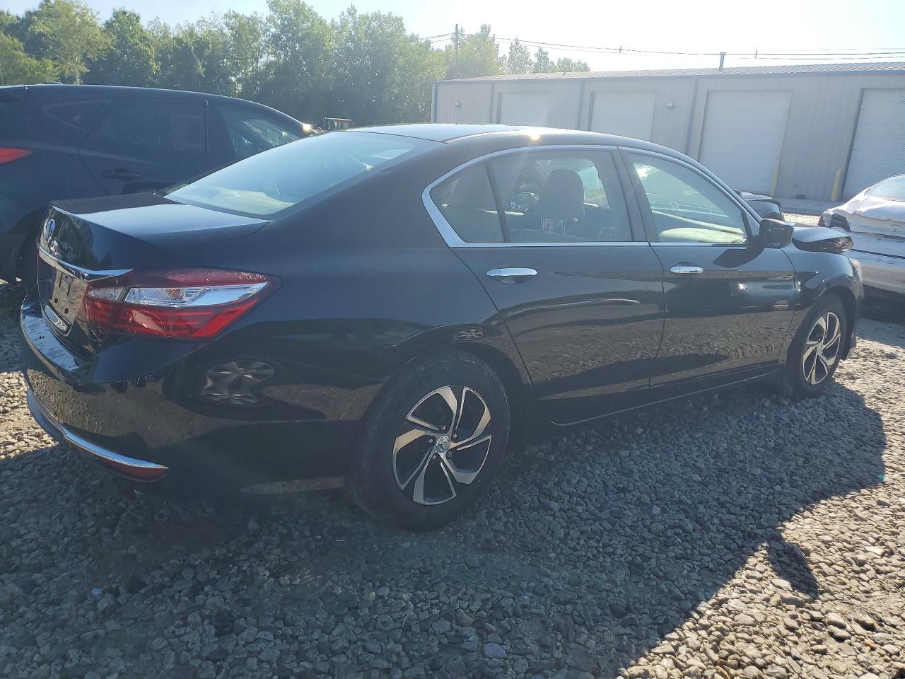 2017 Honda Accord Lx - Фото 3