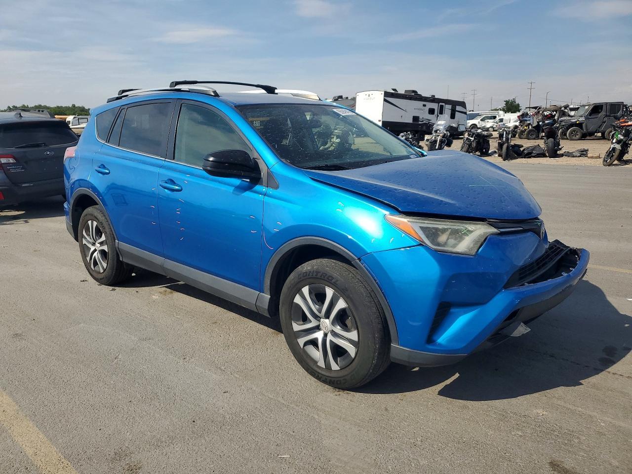 2016 Toyota Rav4 Le - Image 4