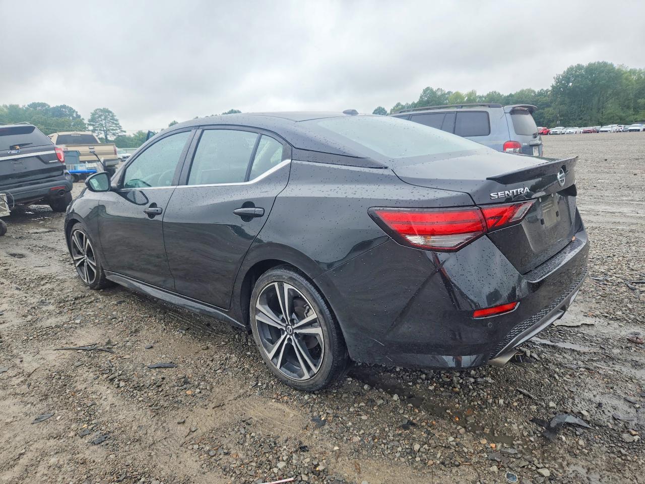 2020 Nissan Sentra Sr - Image 2