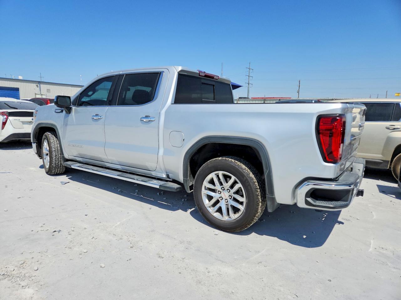2019 GMC Sierra C1500 Slt - Image 2