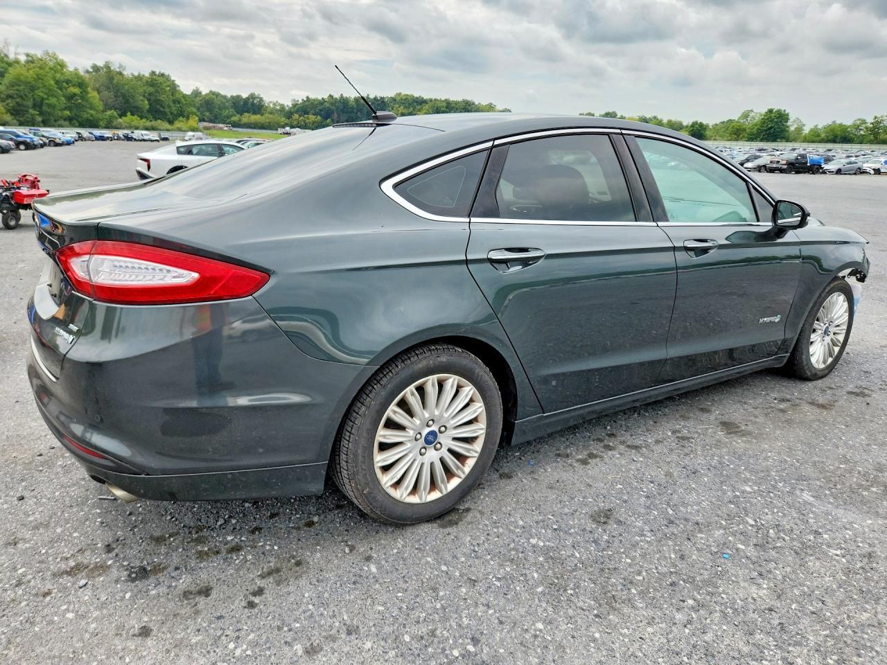 2015 Ford Fusion Se Hybrid - Фото 3
