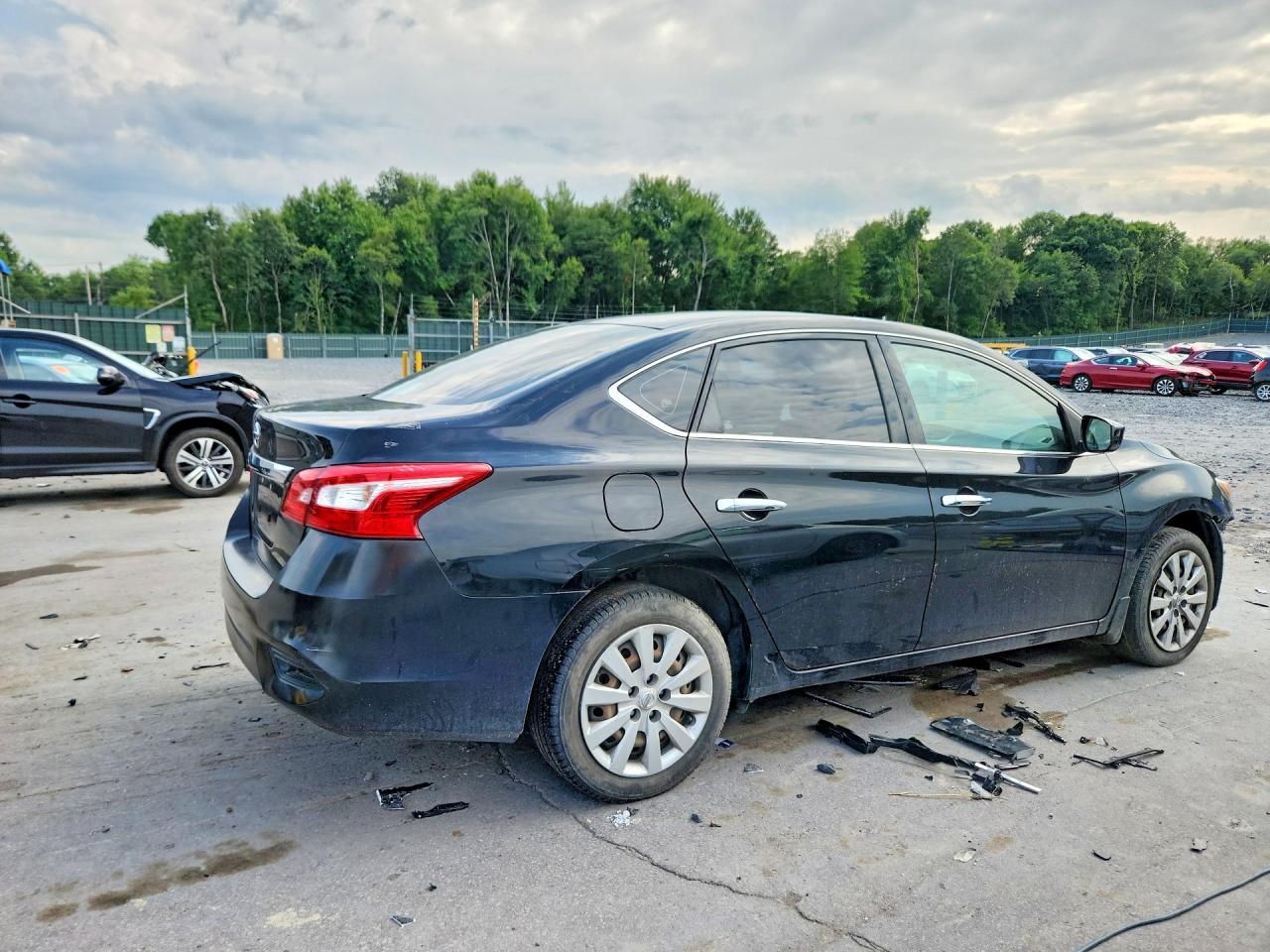 2017 Nissan Sentra - Фото 3