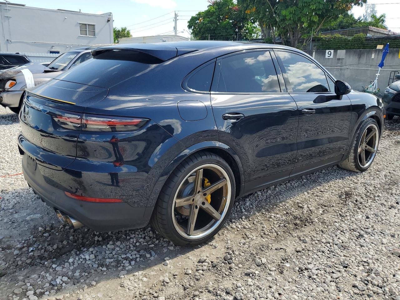 2021 Porsche Cayenne Coupe - Фото 3