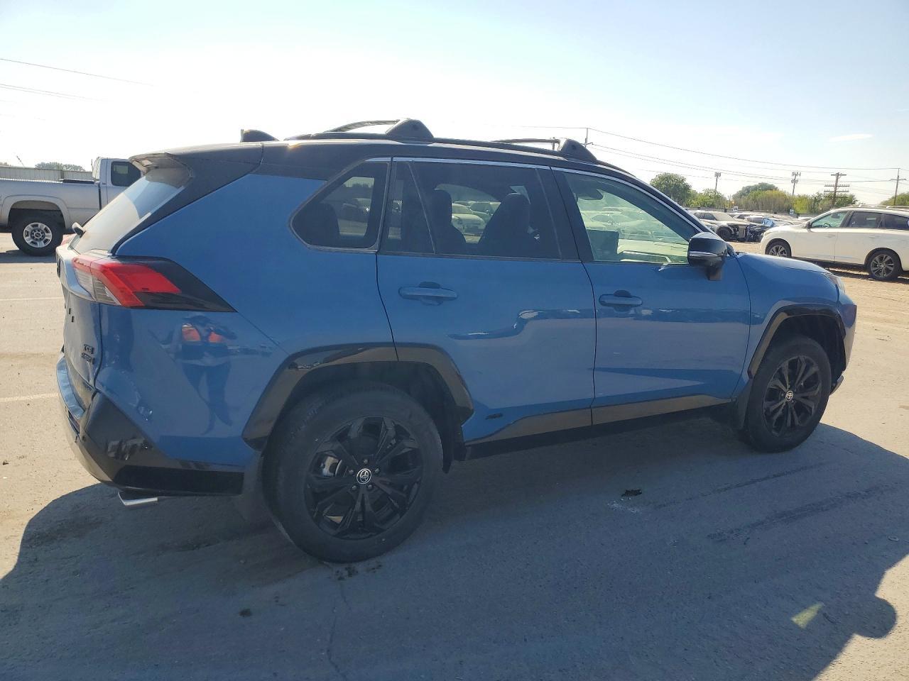 2024 Toyota Rav4 Xse - Image 3
