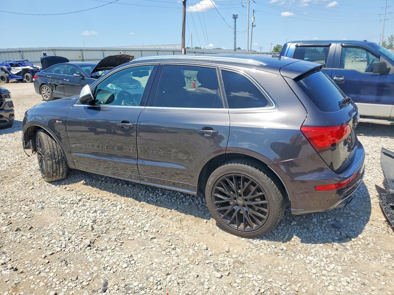 2014 Audi Q5 Premium Plus - Image 2