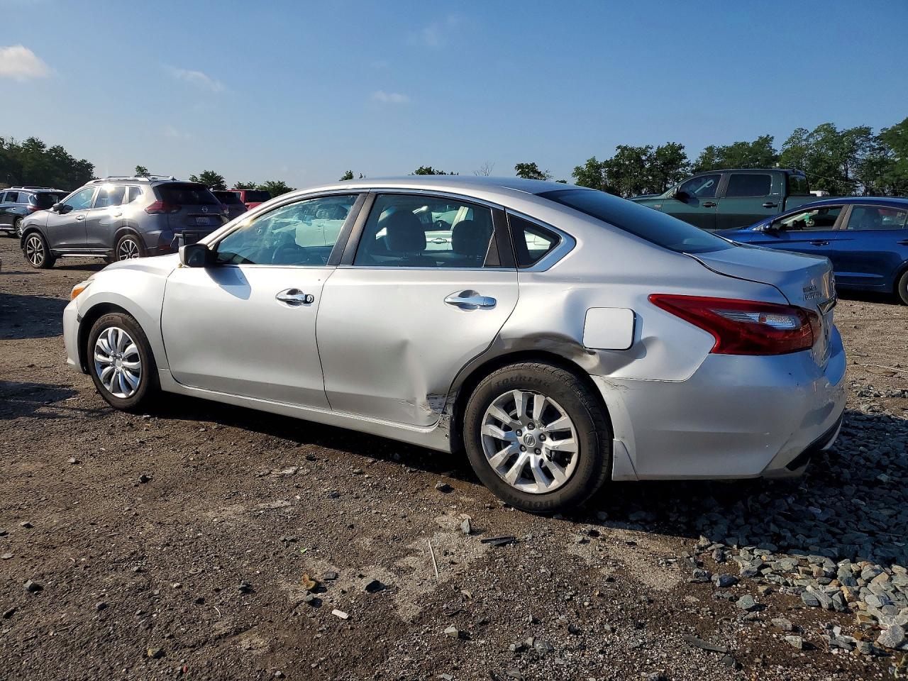 2018 Nissan Altima 2.5 S - Image 2