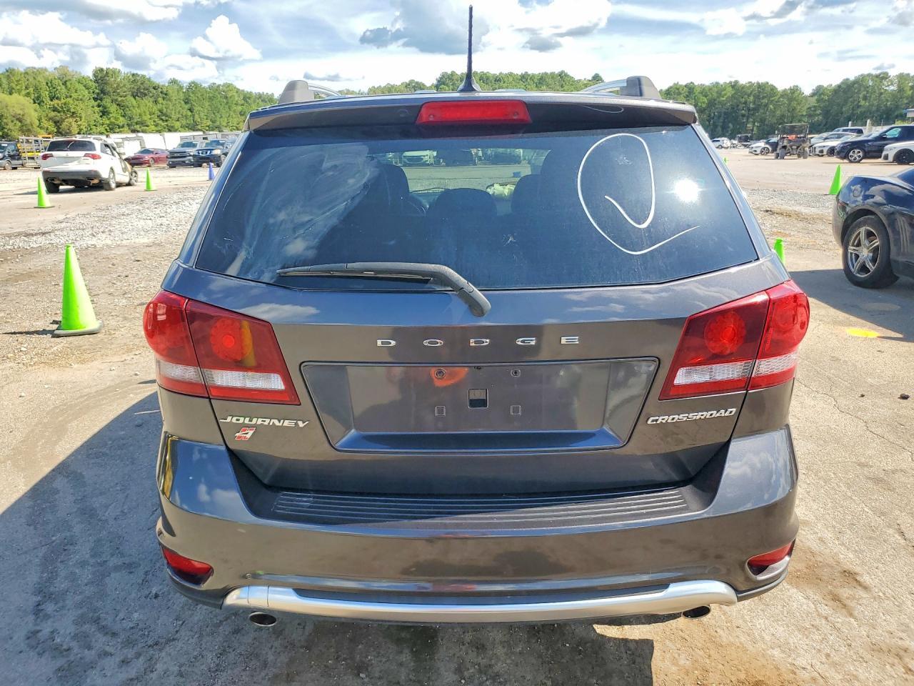 2018 Dodge Journey Crossroad - Image 6
