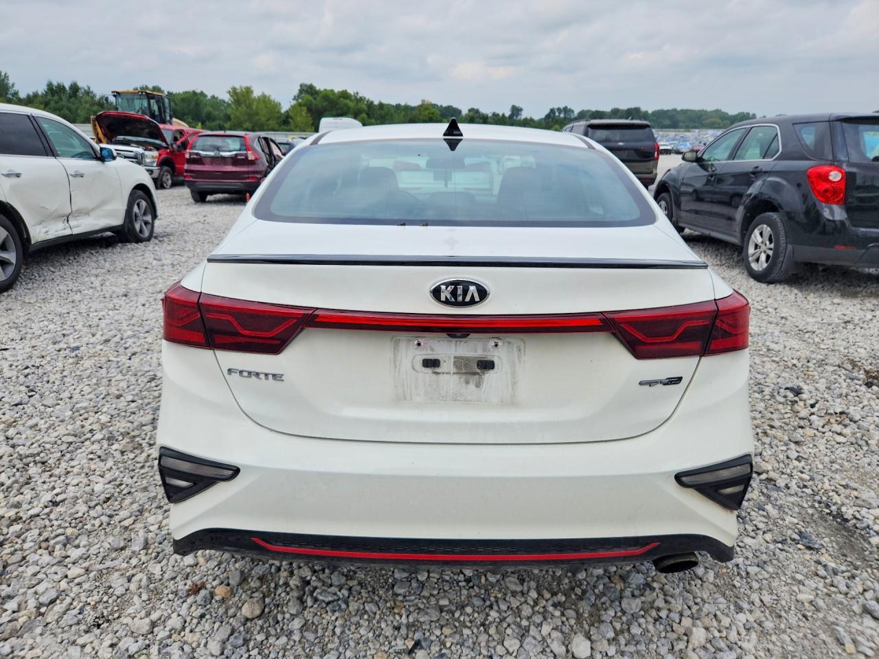 2021 Kia Forte Gt Line - Фото 6