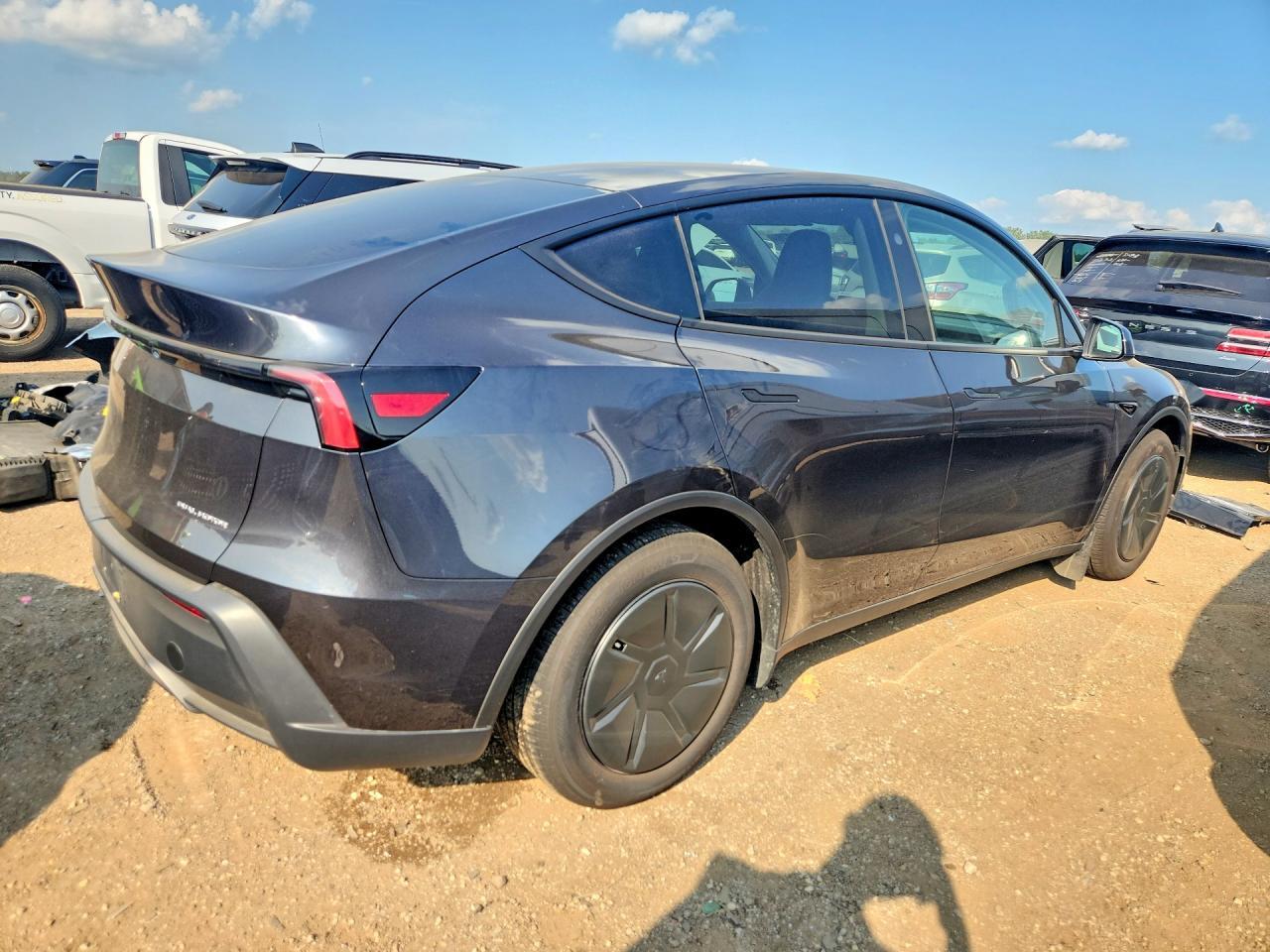 2026 Tesla Model Y - Image 3