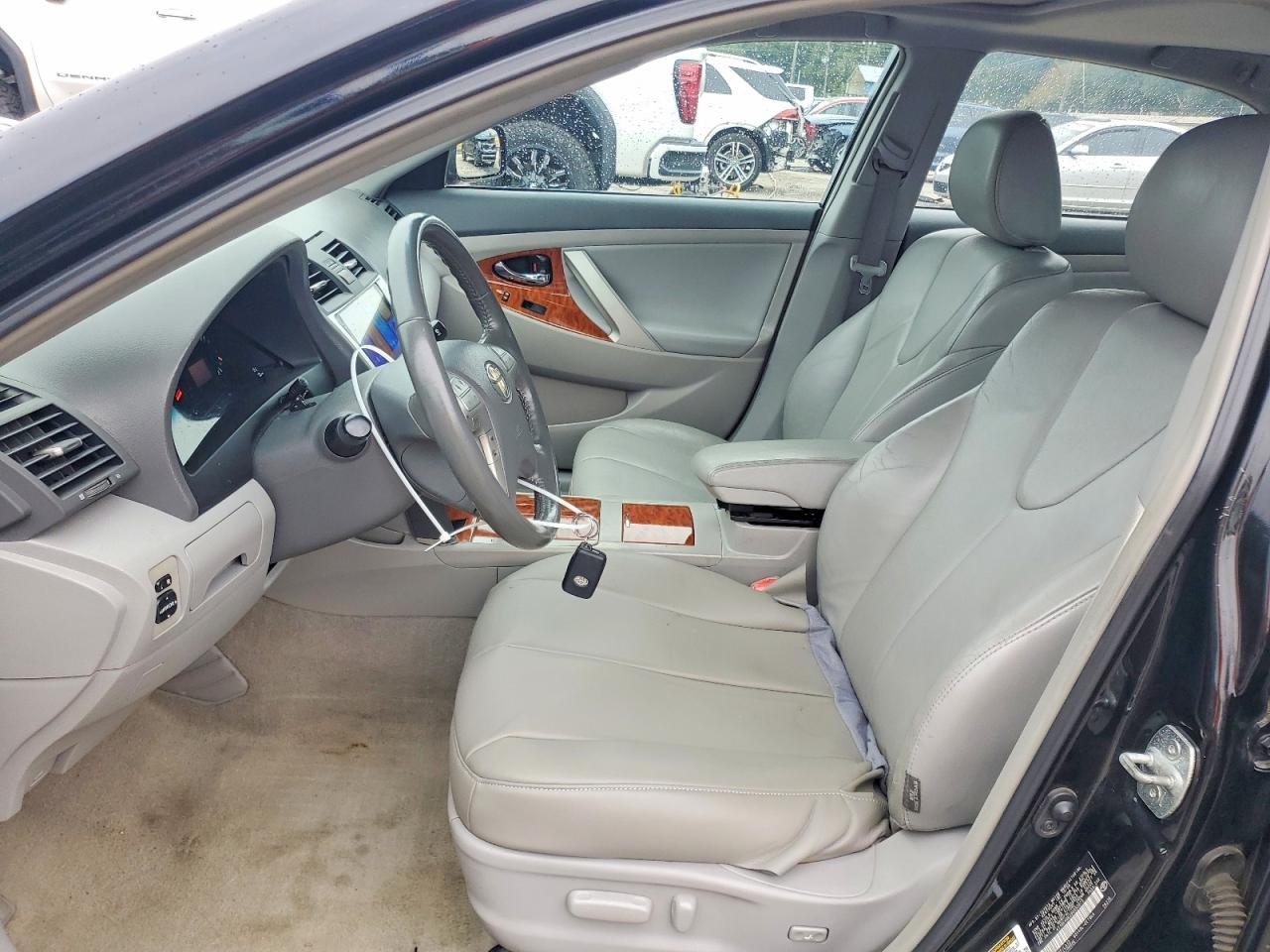 2009 Toyota Camry Xle V6 - Image 7