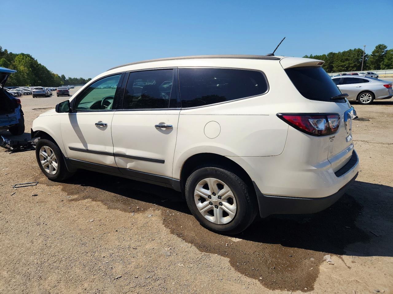 2014 Chevrolet Traverse Ls - Фото 2