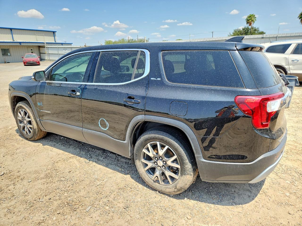 2021 GMC Acadia Sle - Image 2