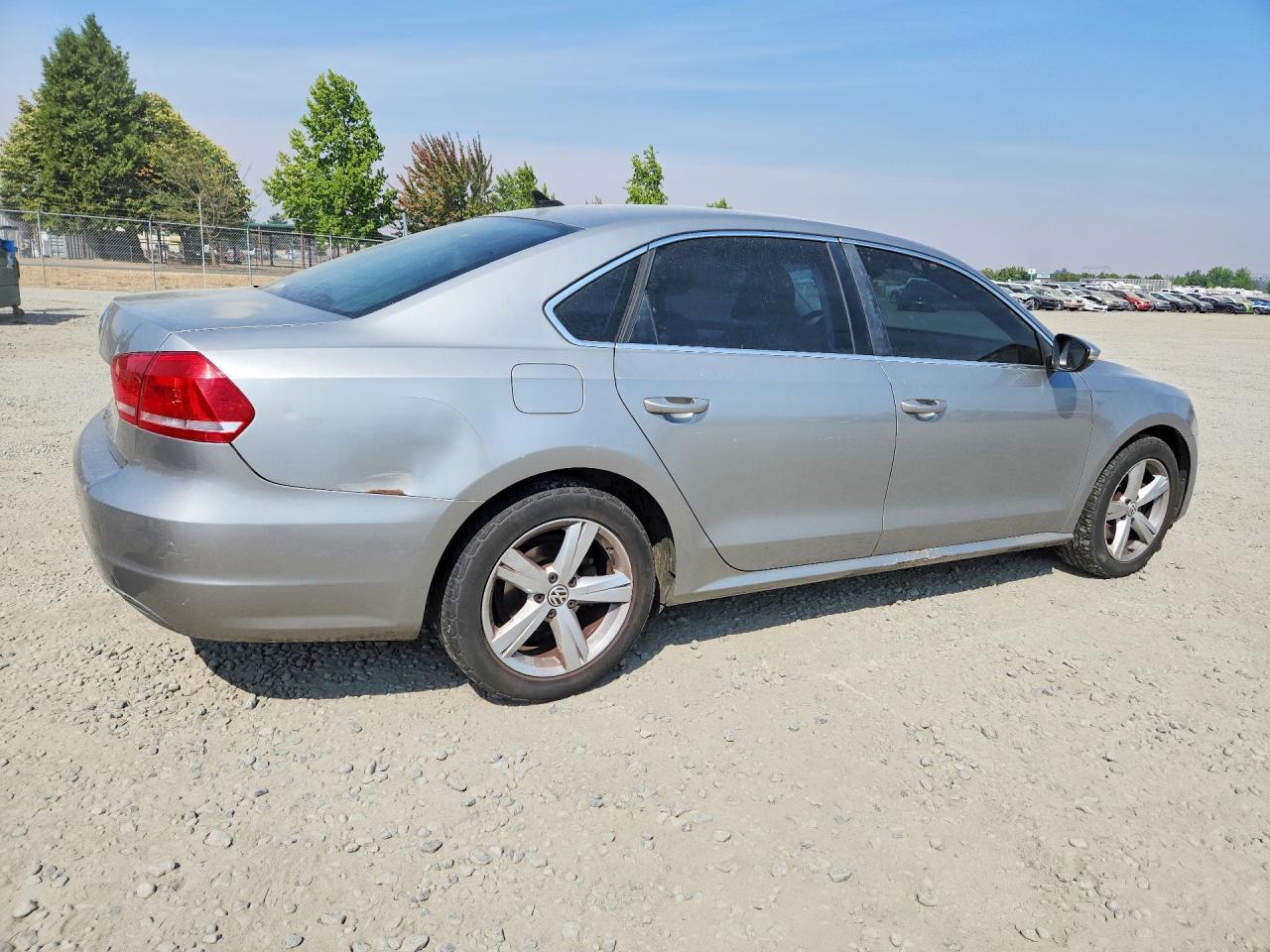 2012 Volkswagen Passat Se - Фото 3