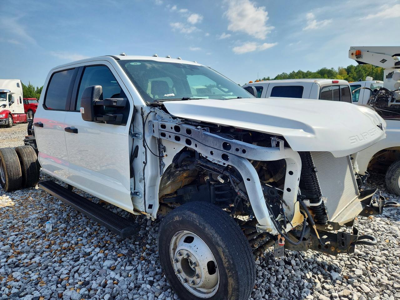 2025 Ford F350 Super Duty - Фото 4