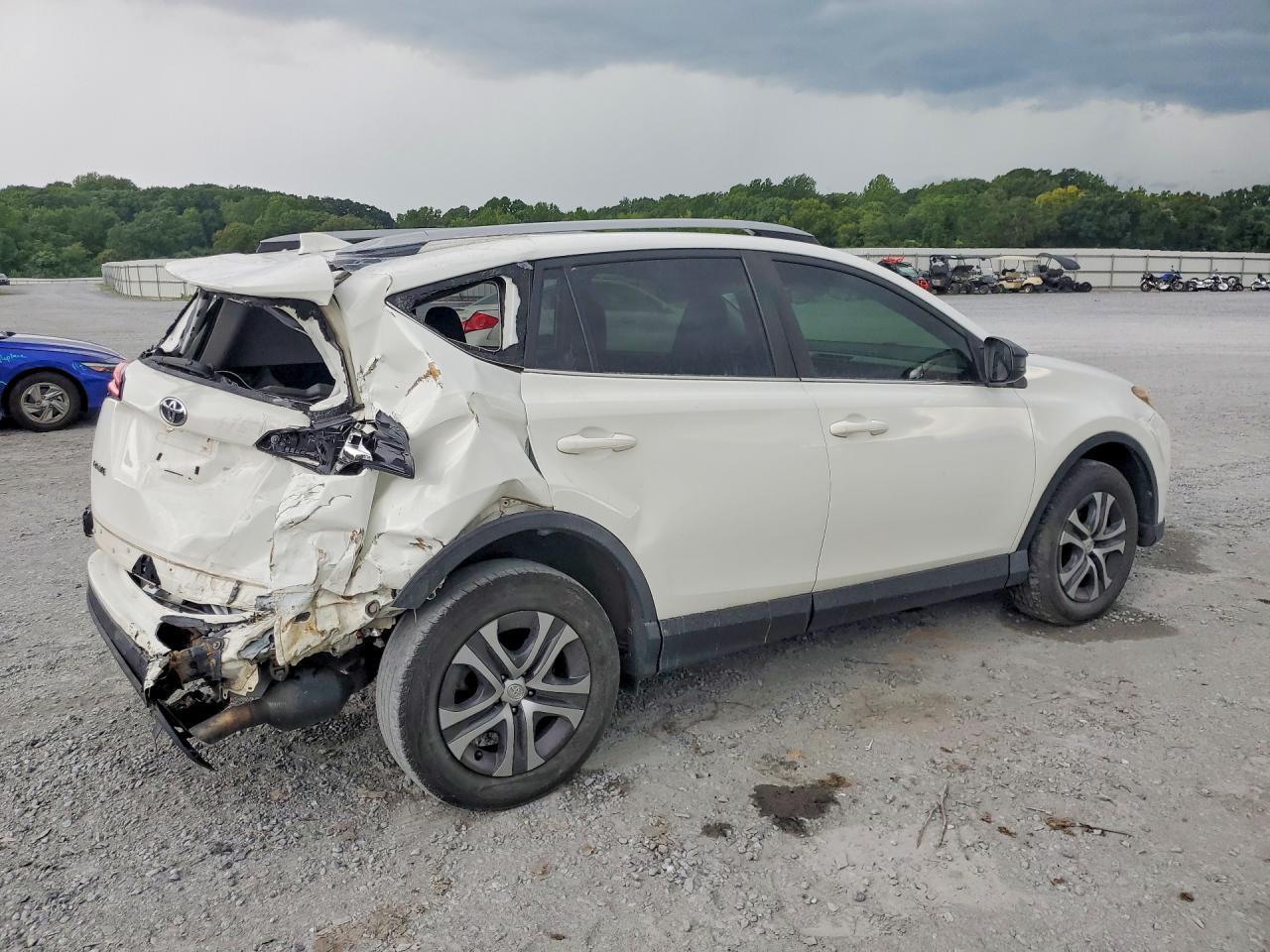 2018 Toyota Rav4 Le - Фото 3