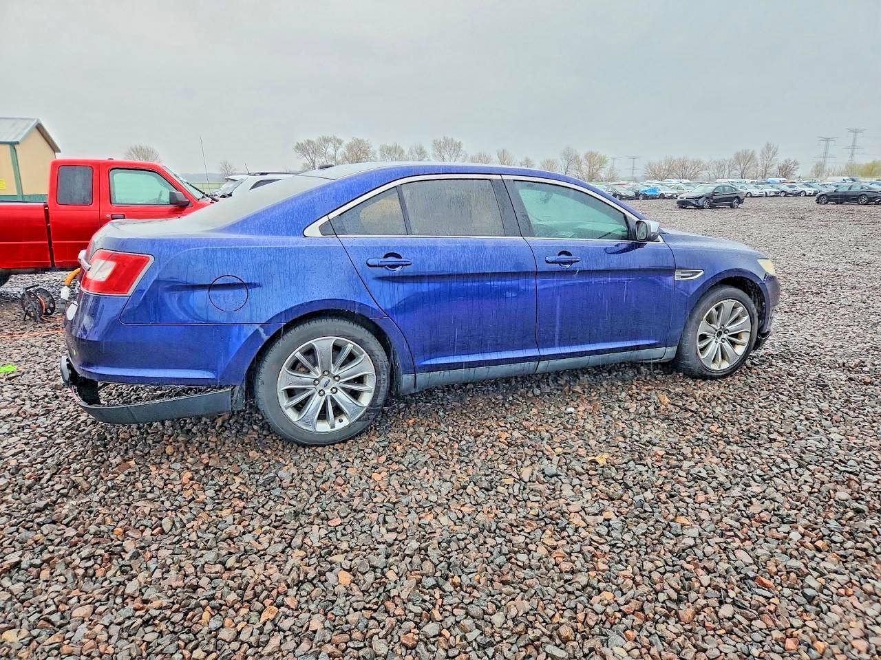 2011 Ford Taurus Limited - Image 3