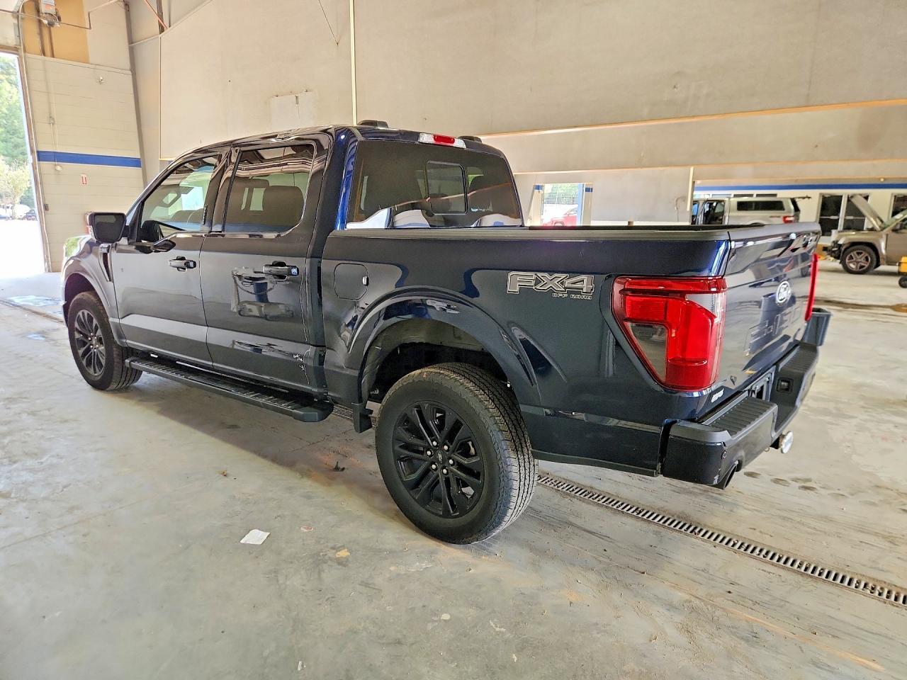 2024 Ford F150 Xlt - Фото 2