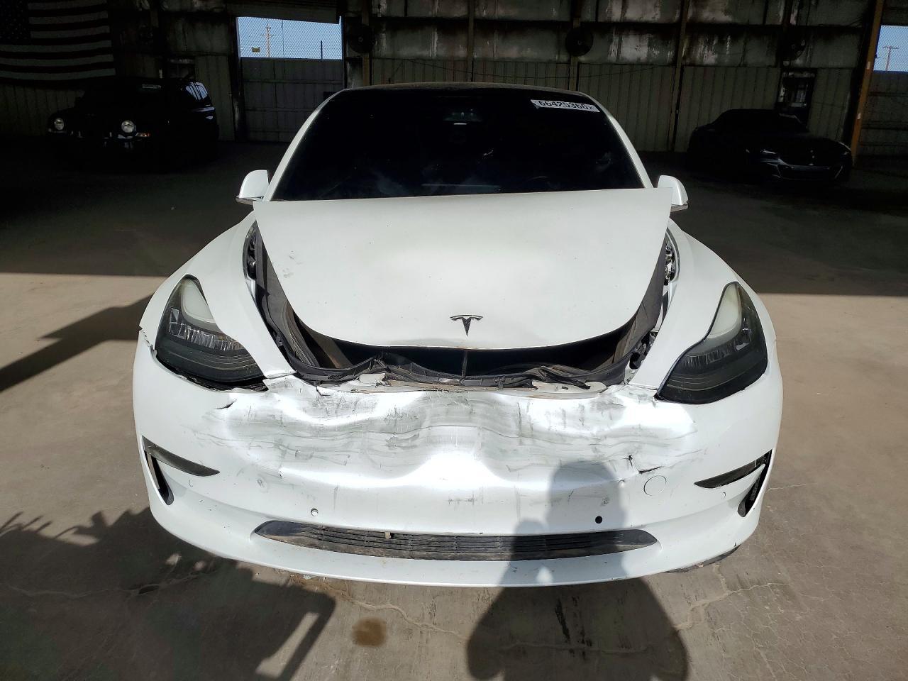 2018 Tesla Model 3 - Фото 5