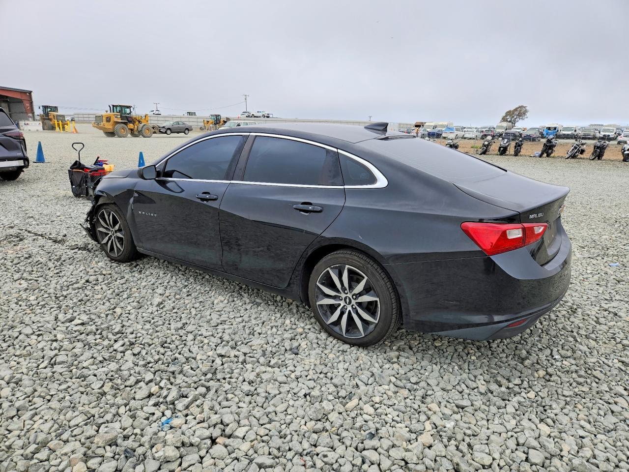 2016 Chevrolet Malibu Ls - Фото 2