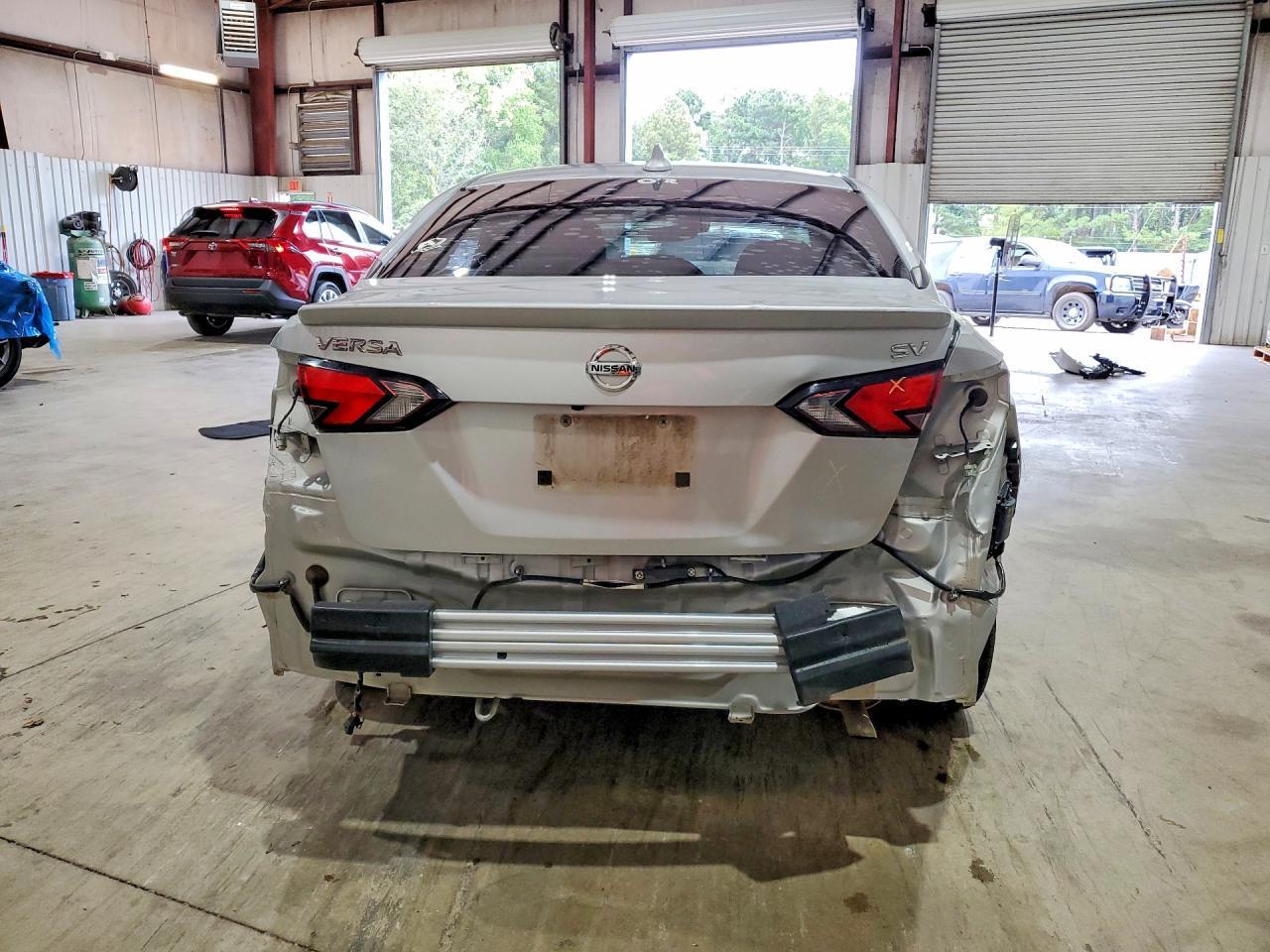 2021 Nissan Versa Sv - Фото 6