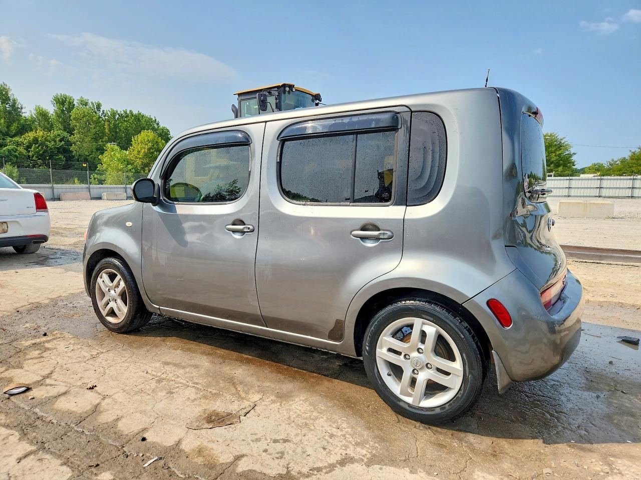 2010 Nissan Cube 1.8 - Фото 2