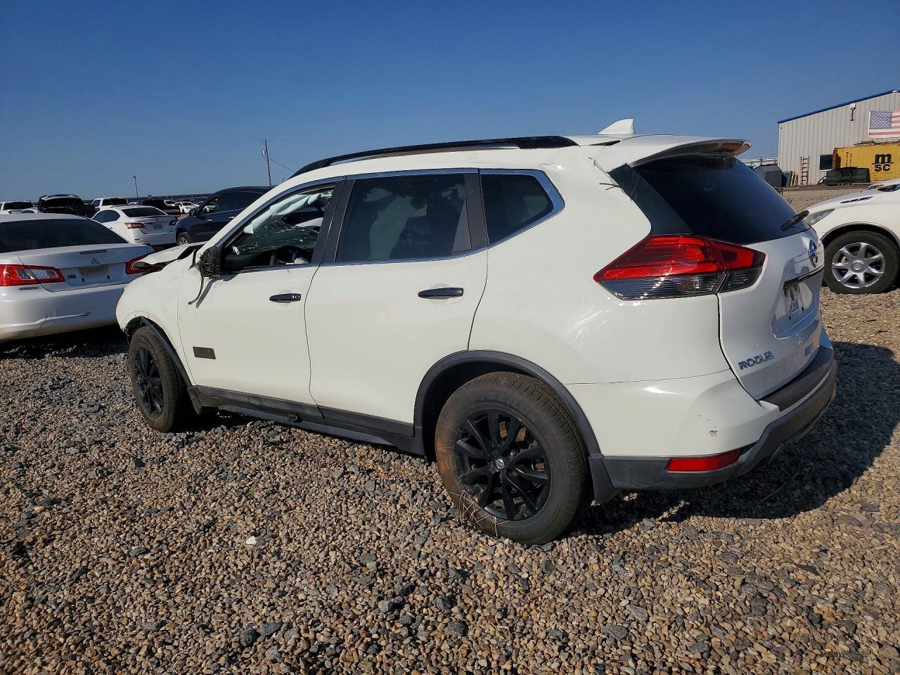 2017 Nissan Rogue Sv - Фото 2