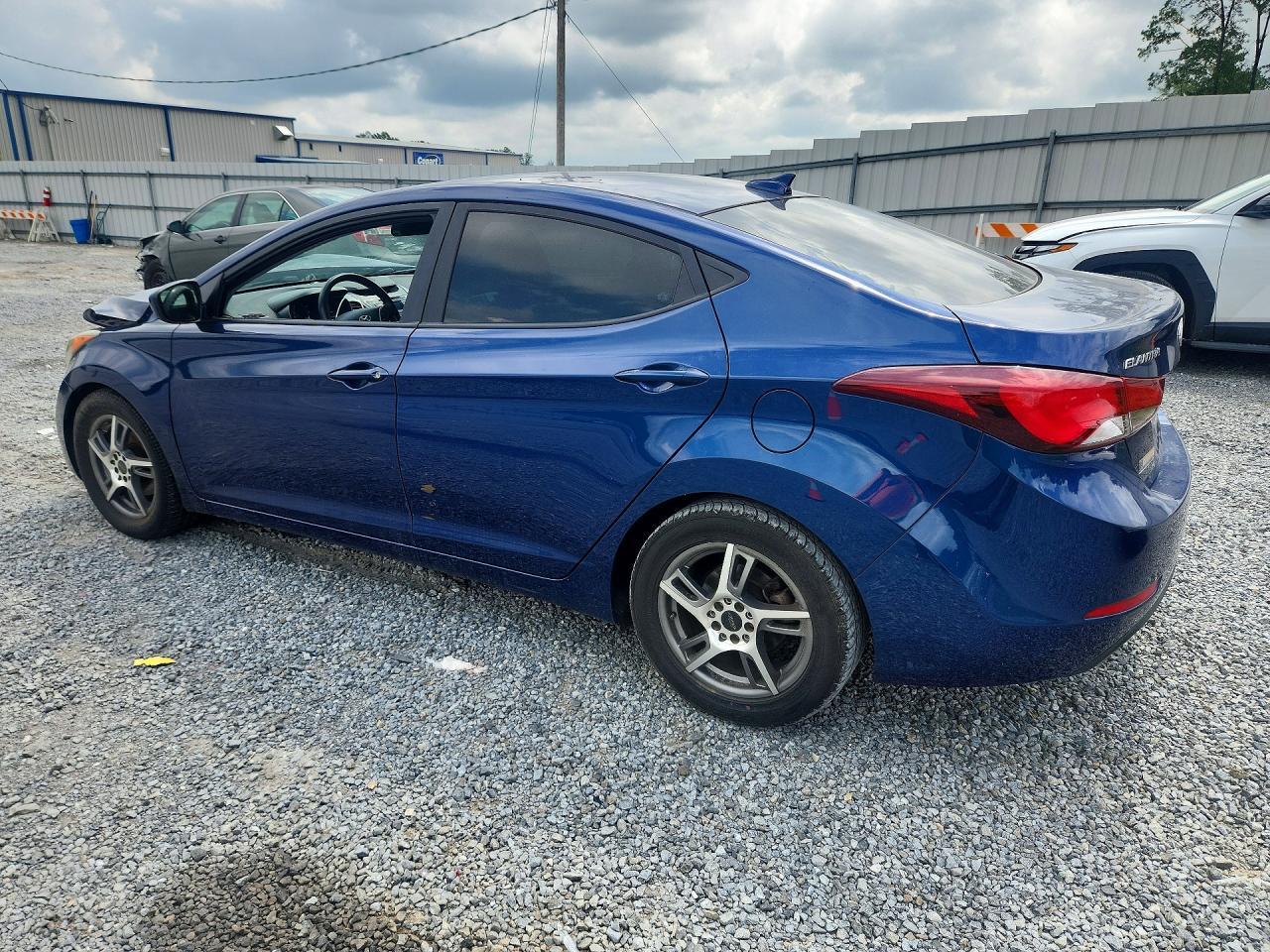 2016 Hyundai Elantra Se - Image 2