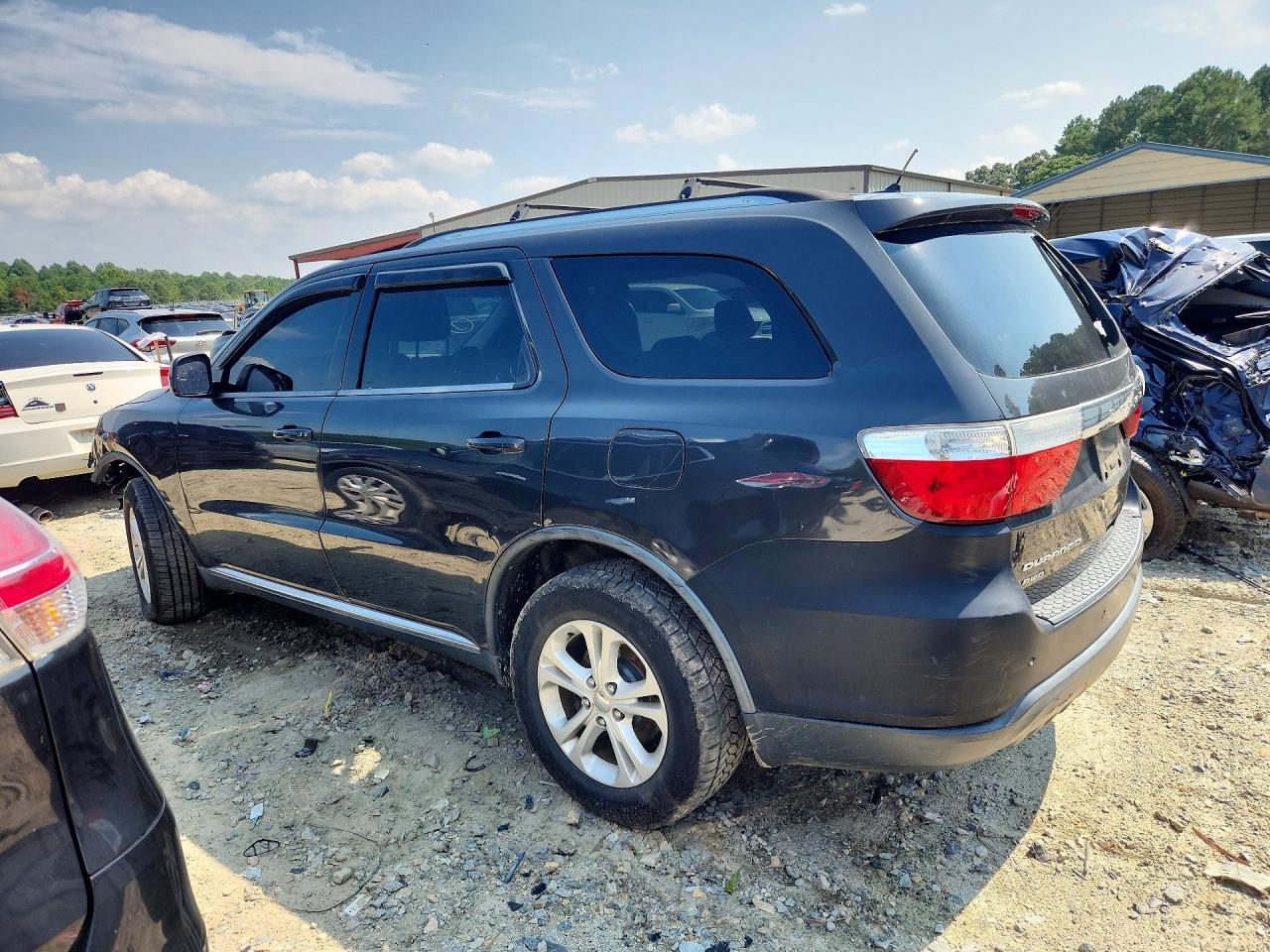 2011 Dodge Durango Express - Image 2