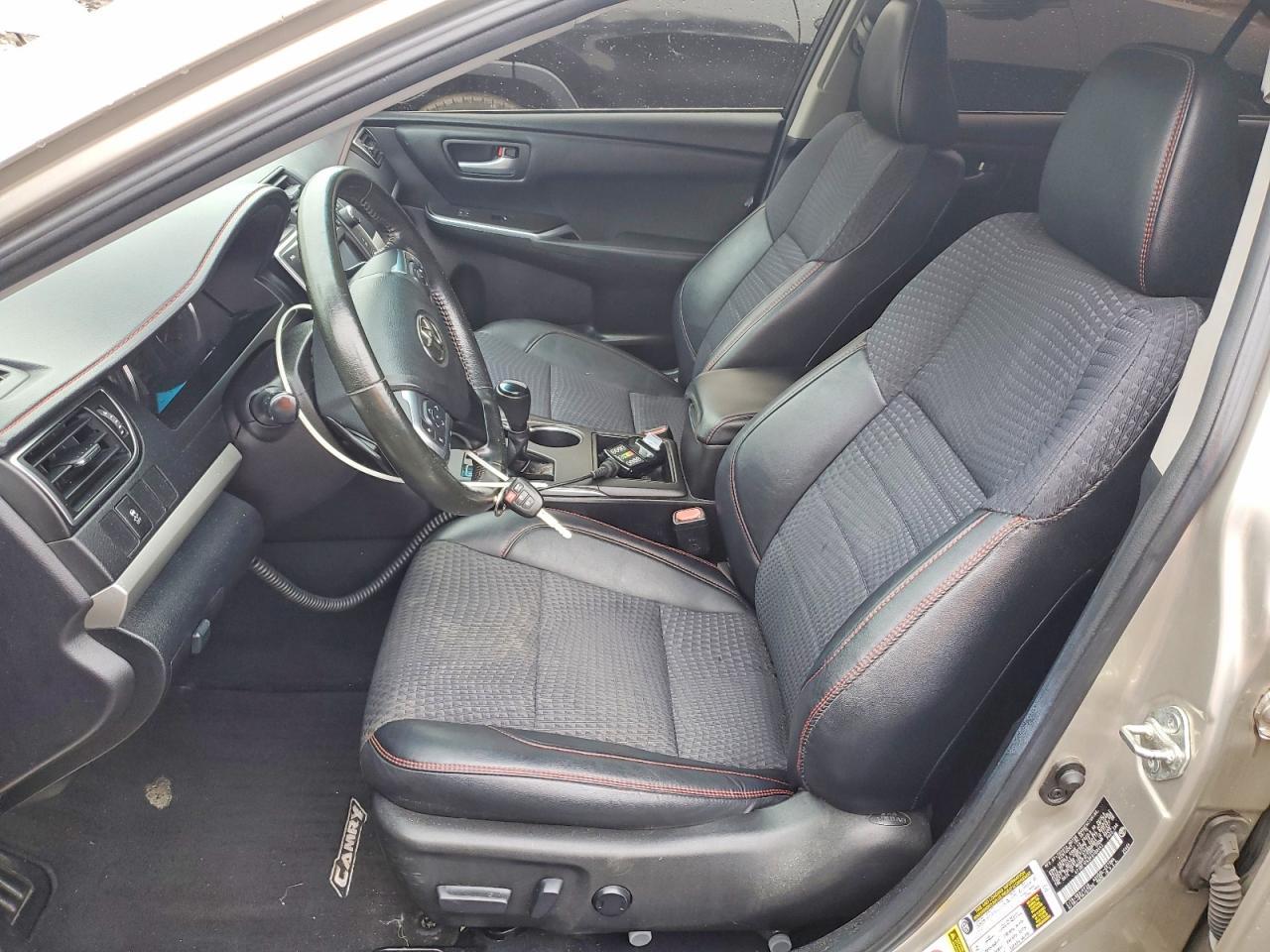 2015 Toyota Camry Se - Image 7